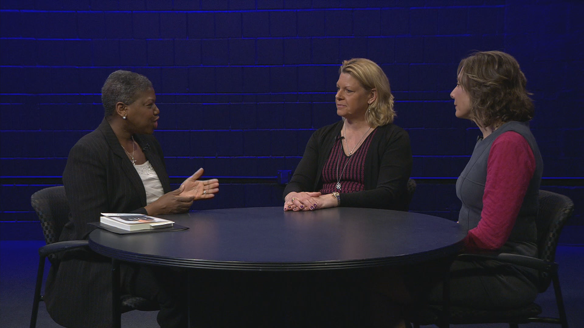 Leadership Table Talk with Michelle Perdue: Ignite Your Leadership Presence